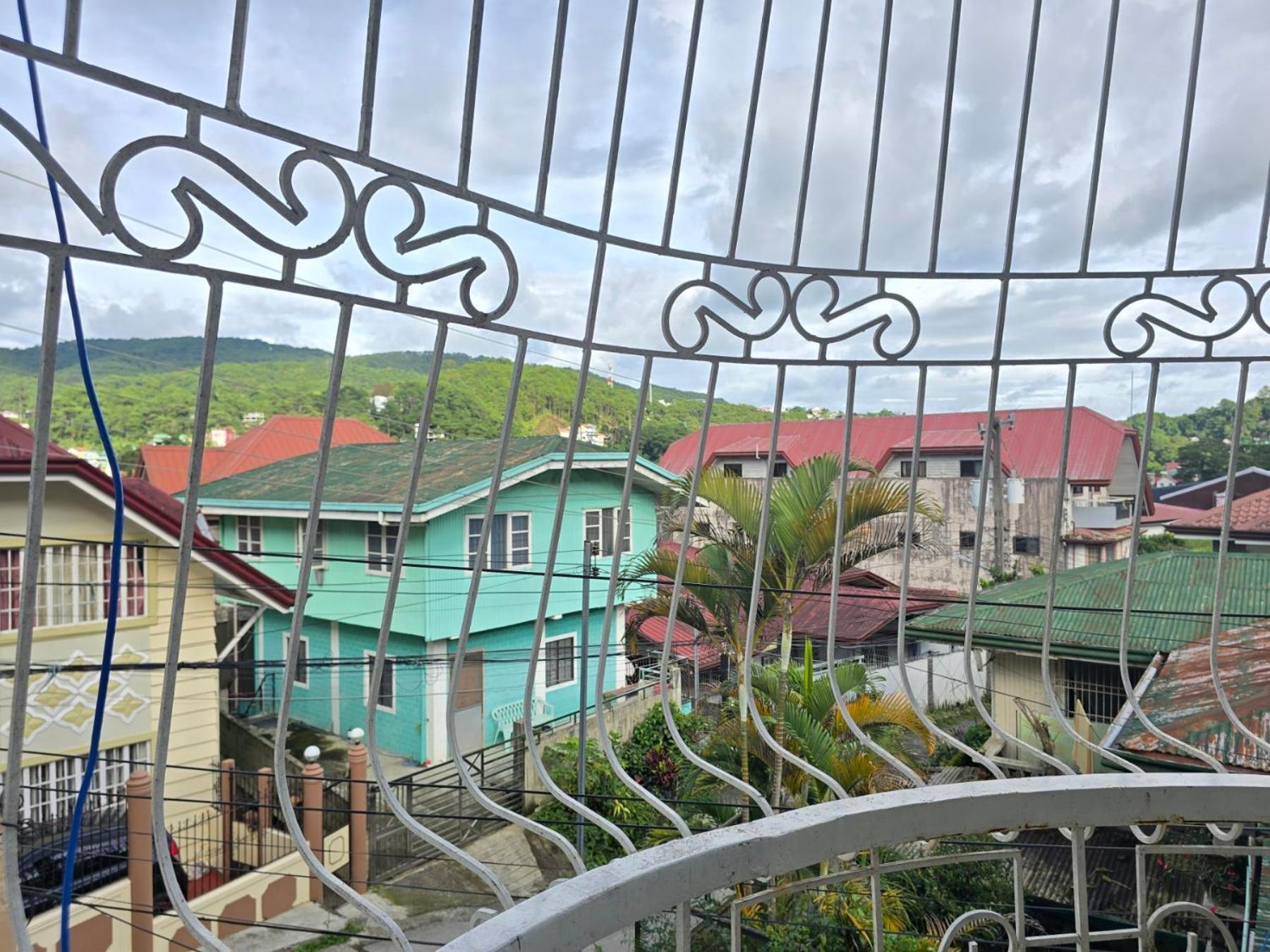 35 Amistad Guesthouse Baguio City Exterior foto
